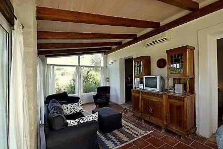 Sleeps 5 Pool Air Con Wifi Ostuni