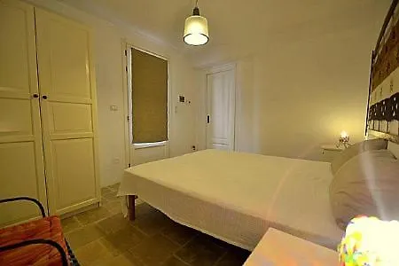 Sleeps 5 Pool Air Con Wifi Vila