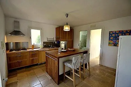Sleeps 5 Pool Air Con Wifi Ostuni